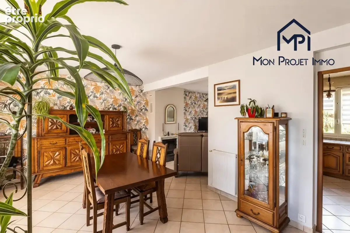 Maison 5 pièces 98 m² à vendre à Bonchamp-Les-Laval (53960) - photo 3