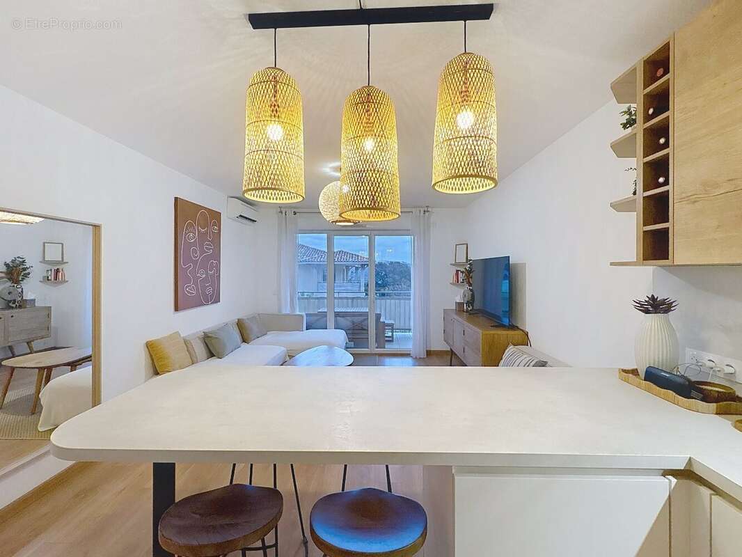 Appartement à LA CROIX-VALMER