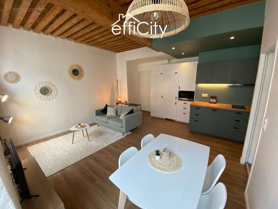 Appartement à LYON-1E