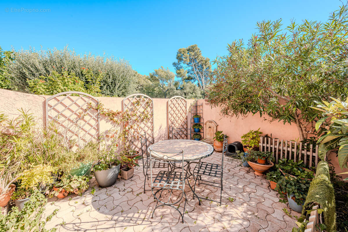 Maison à LA LONDE-LES-MAURES