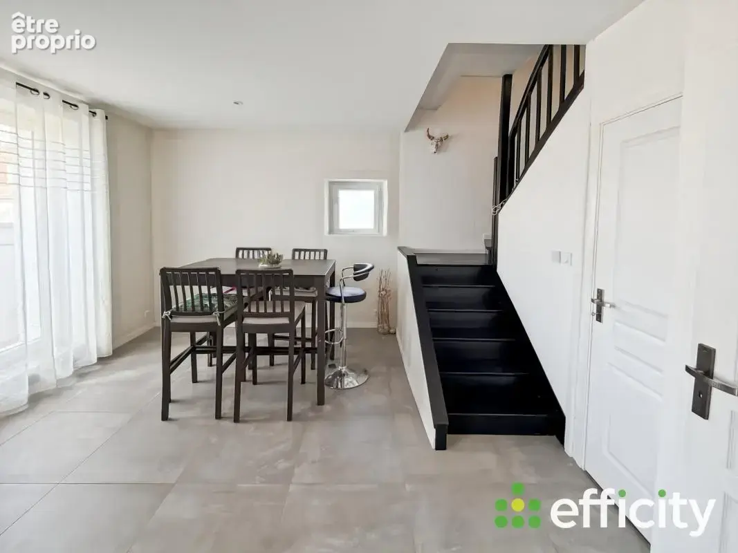 Maison 3 pièces 65 m² à vendre à Tournon-Sur-Rhone (07300) - photo 2