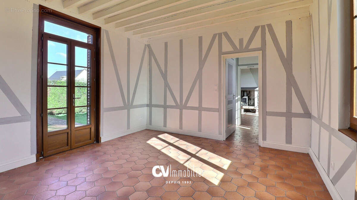 Maison à INCARVILLE