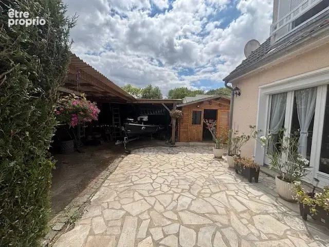 Maison à OZOIR-LA-FERRIERE