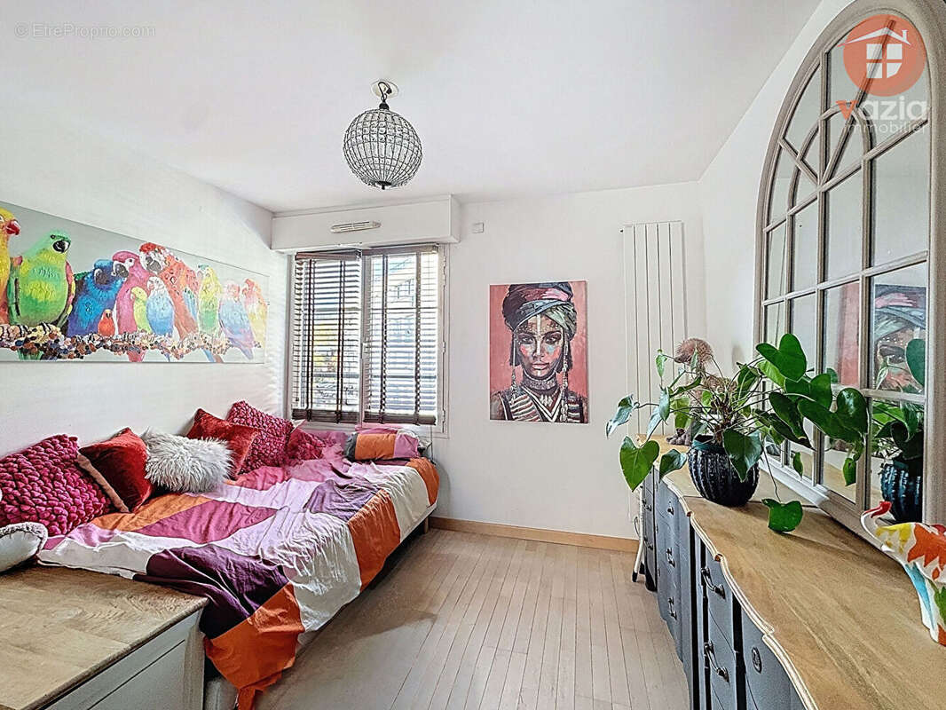 Appartement à SURESNES