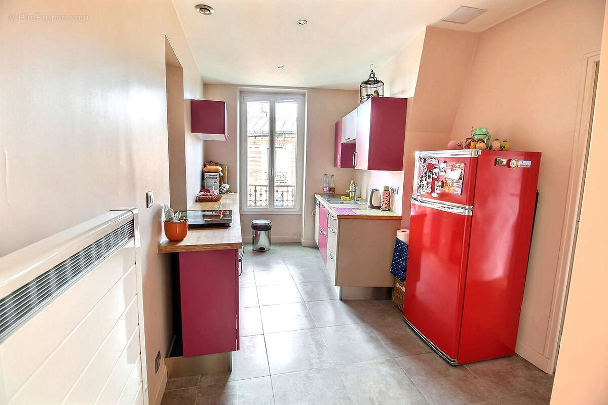 Appartement à GENNEVILLIERS