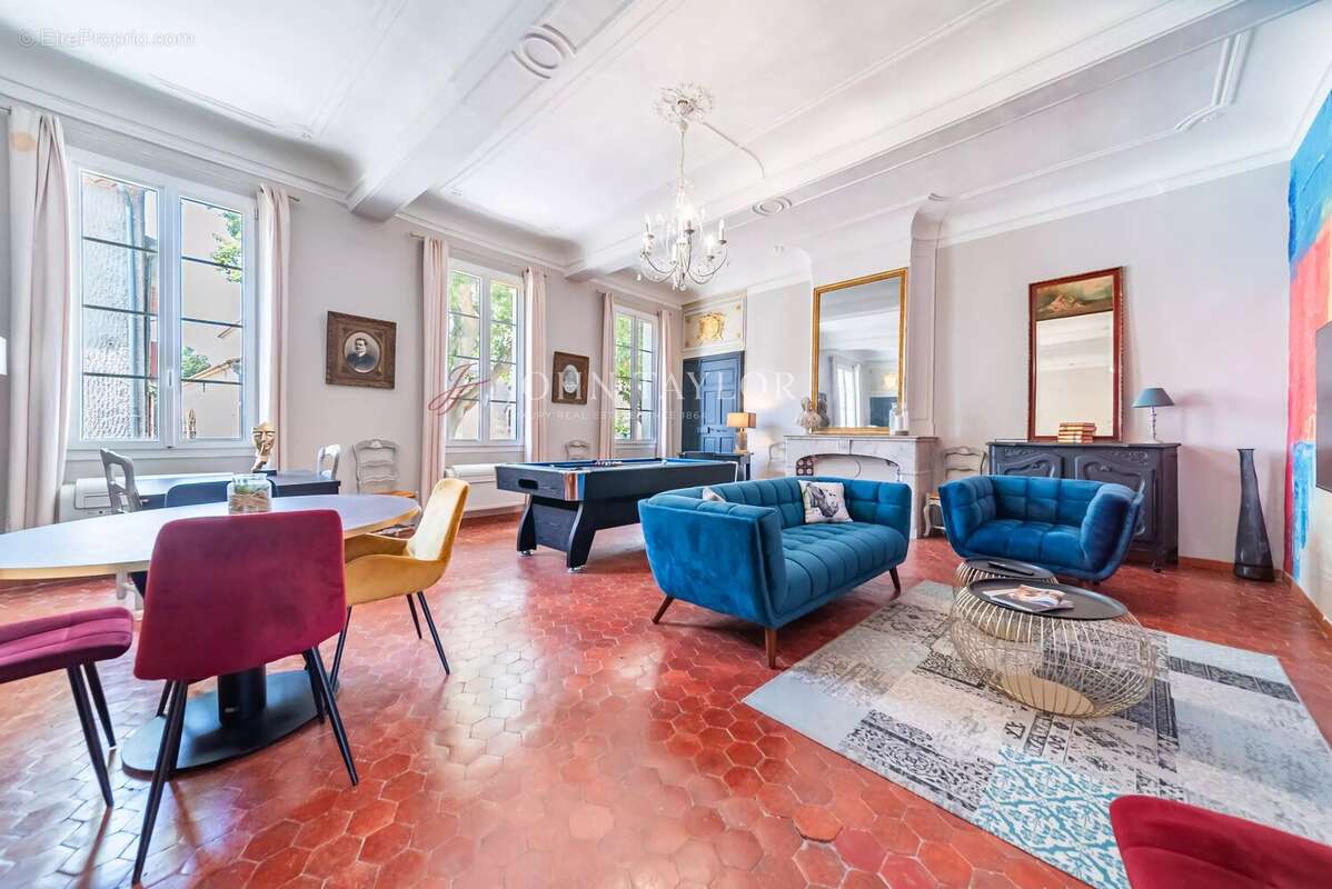 Hôtel particulier du XVIIe siècle à vendre à Pernes-les-Fontaines. Provence - photo 10