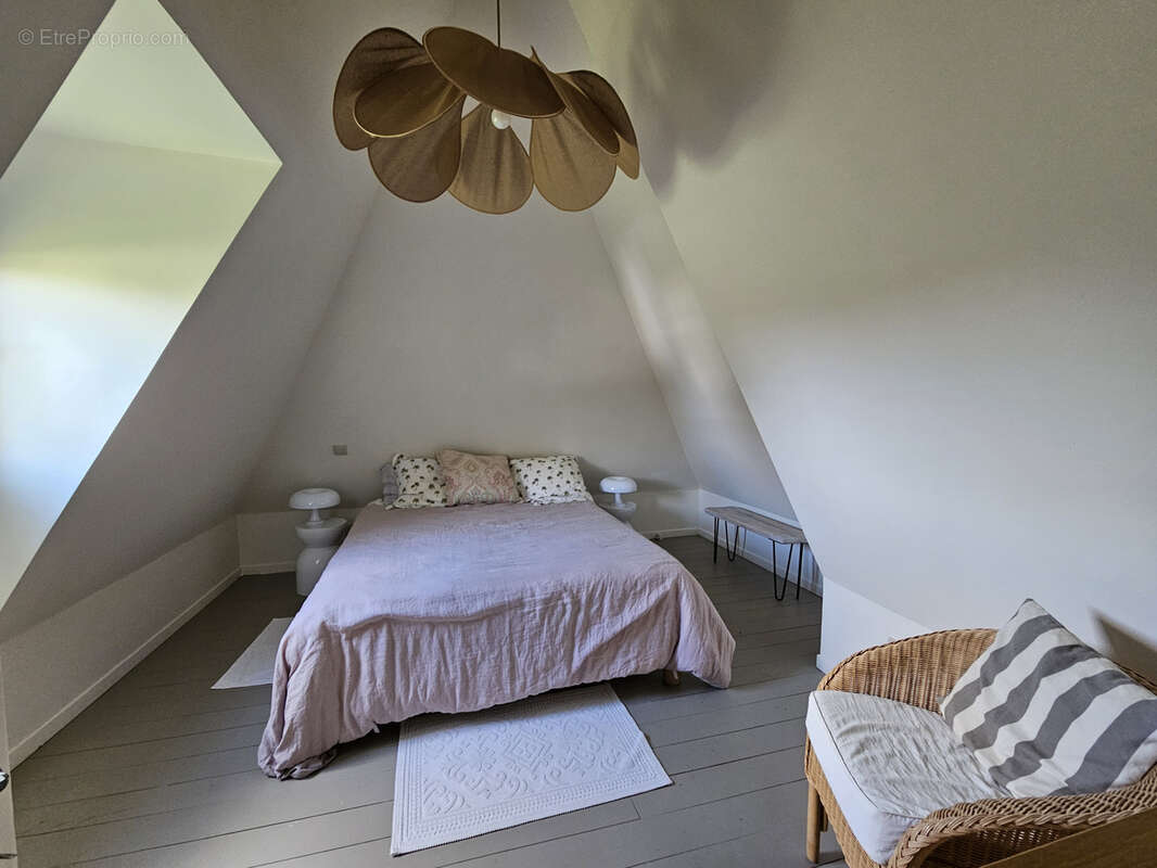 Maison à CORMEILLES