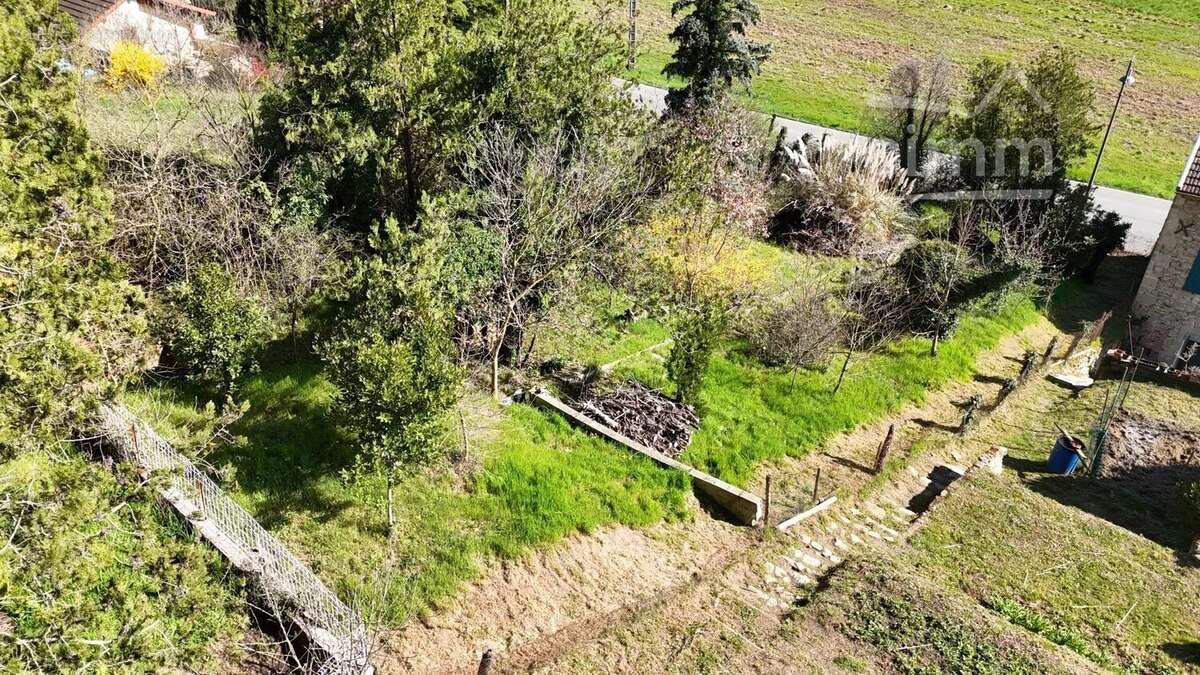 Terrain à LA MOTTE-DE-GALAURE