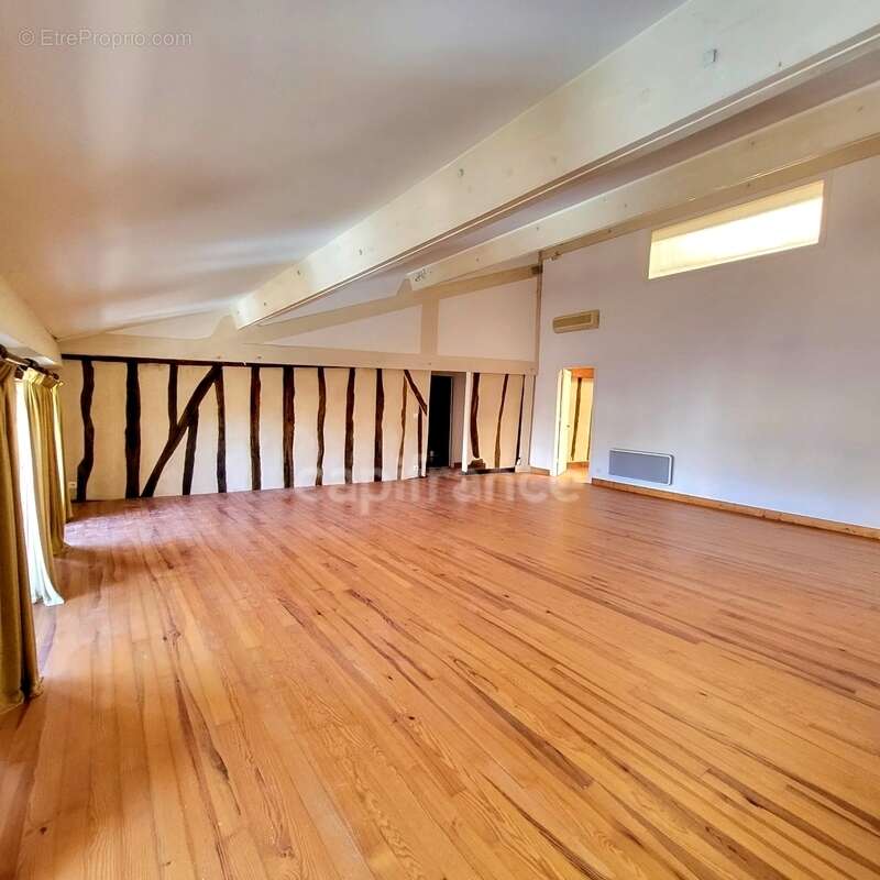 Appartement à SAINT-CLAR