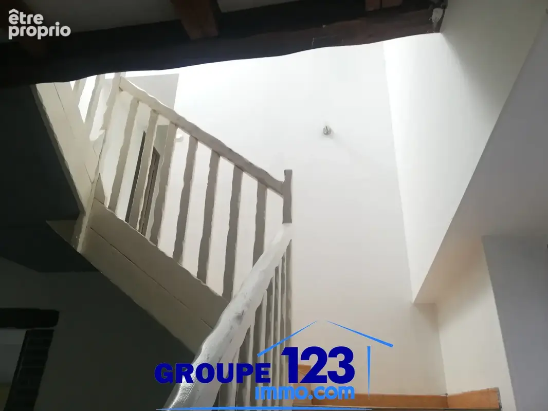 Maison au coeur d'Aillant-Sur-Tholon - 3 chambres - photo 5