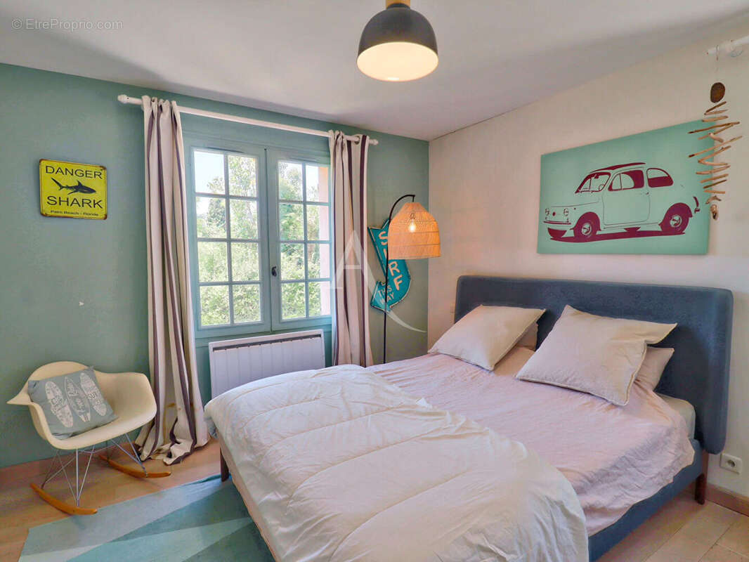 Villa lumineuse type 5 au calme sur 3612 m2 avec oliviers pierrevert - photo 4
