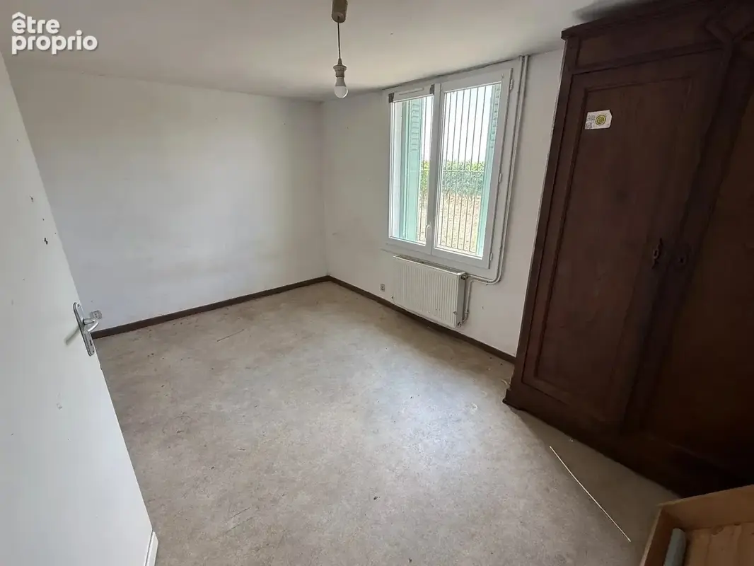 Maison de Type F5-120m2 habitables sur 2 niveaux (à rénover) - photo 5