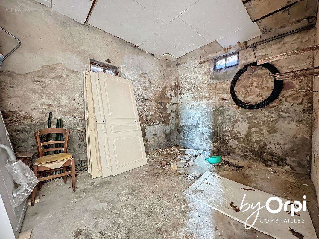 Maison à SAINT-ELOY-LES-MINES