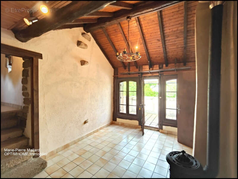 Maison familiale + dépendances à Saint Eloi en Creuse - photo 13