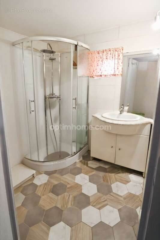 MAISON entièrement rénovée de  91 m² - 5 Pièces - 3 Chambres sur parcelle de 660 m² DROUX (87) - photo 9