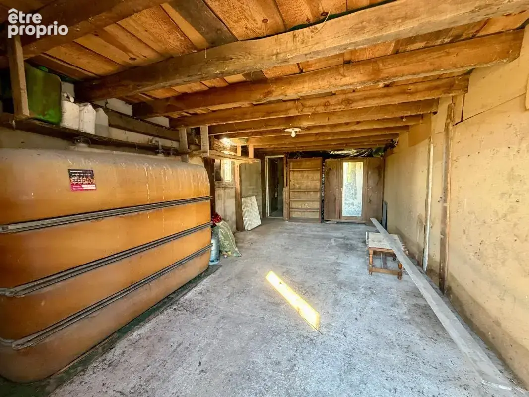 Maison de plain-pied sur 5,6 ha de prairies – vue dégagée – dépendances - photo 15