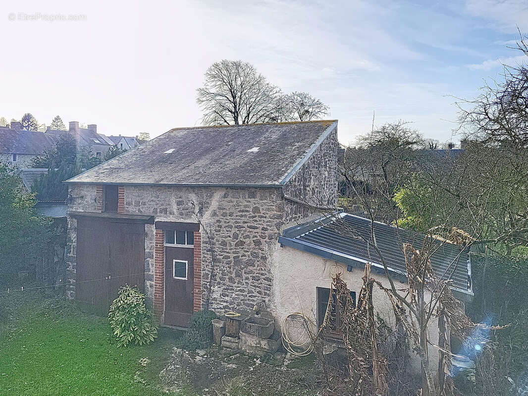 Maison à MONTMARTIN-SUR-MER