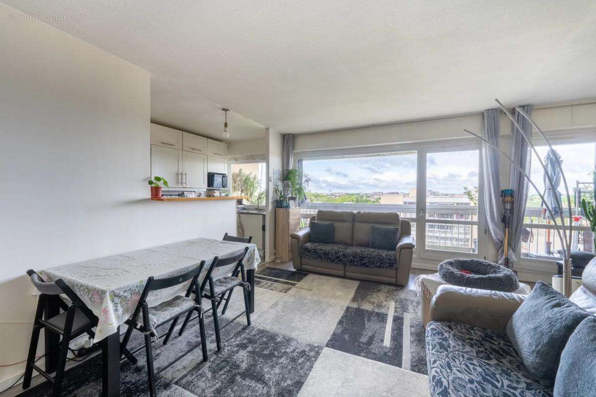 Appartement à ELANCOURT