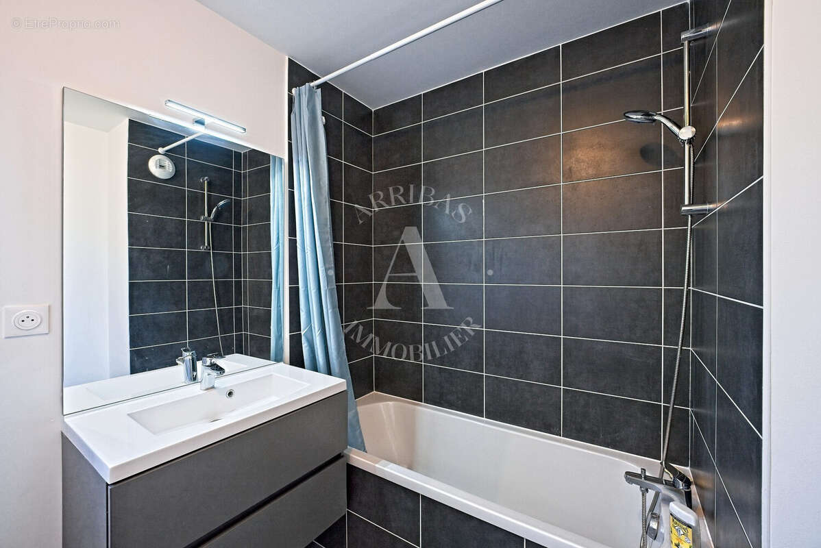 Appartement 130 m² à Crozet  - photo 3