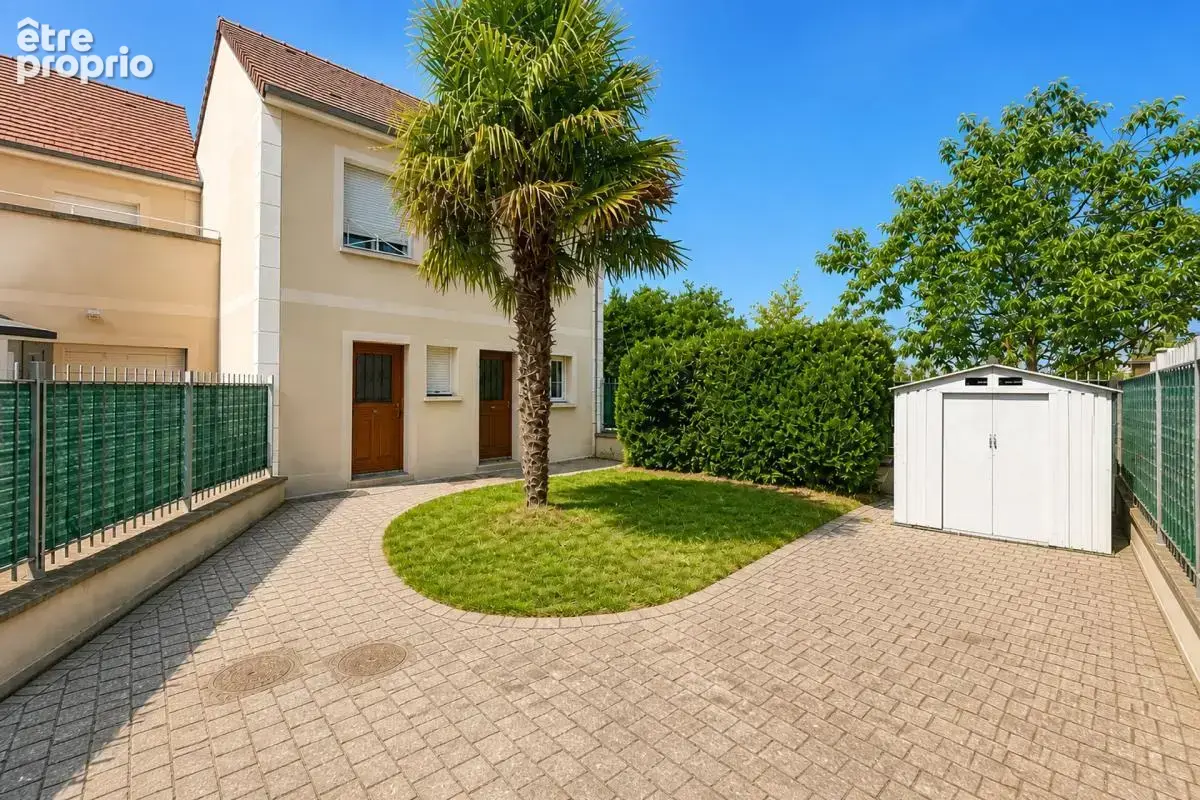 Maison de 4 pièces de 100 m² à Saint-Cyr-l'École - photo 10