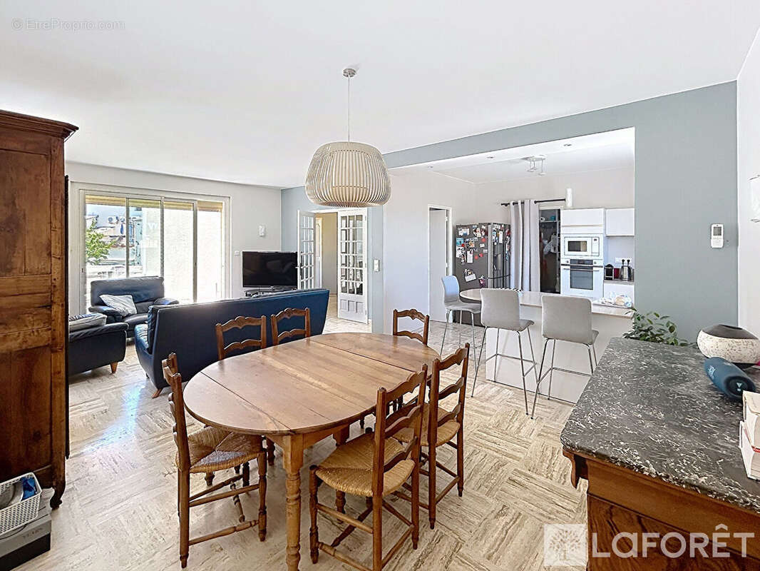 ORANGE CENTRE - Grande maison 168m², sur jardin. - photo 3