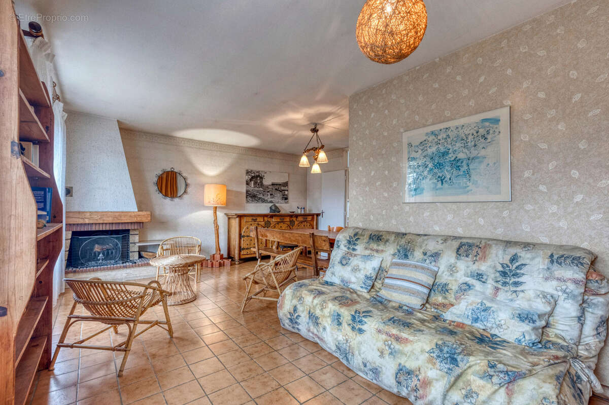 Maison à ECHIROLLES