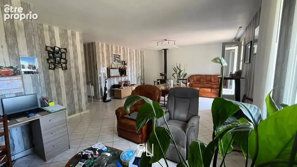 Maison plain-pied 2 chambres, garage et jardin - photo 3