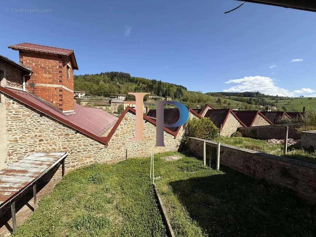 Maison à PONT-TRAMBOUZE