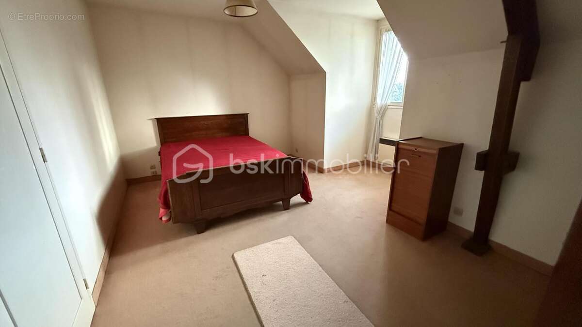 Maison à MONTGERMONT