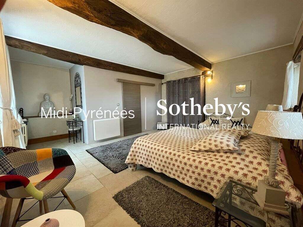 Maison à SAINT-JEAN-POUTGE