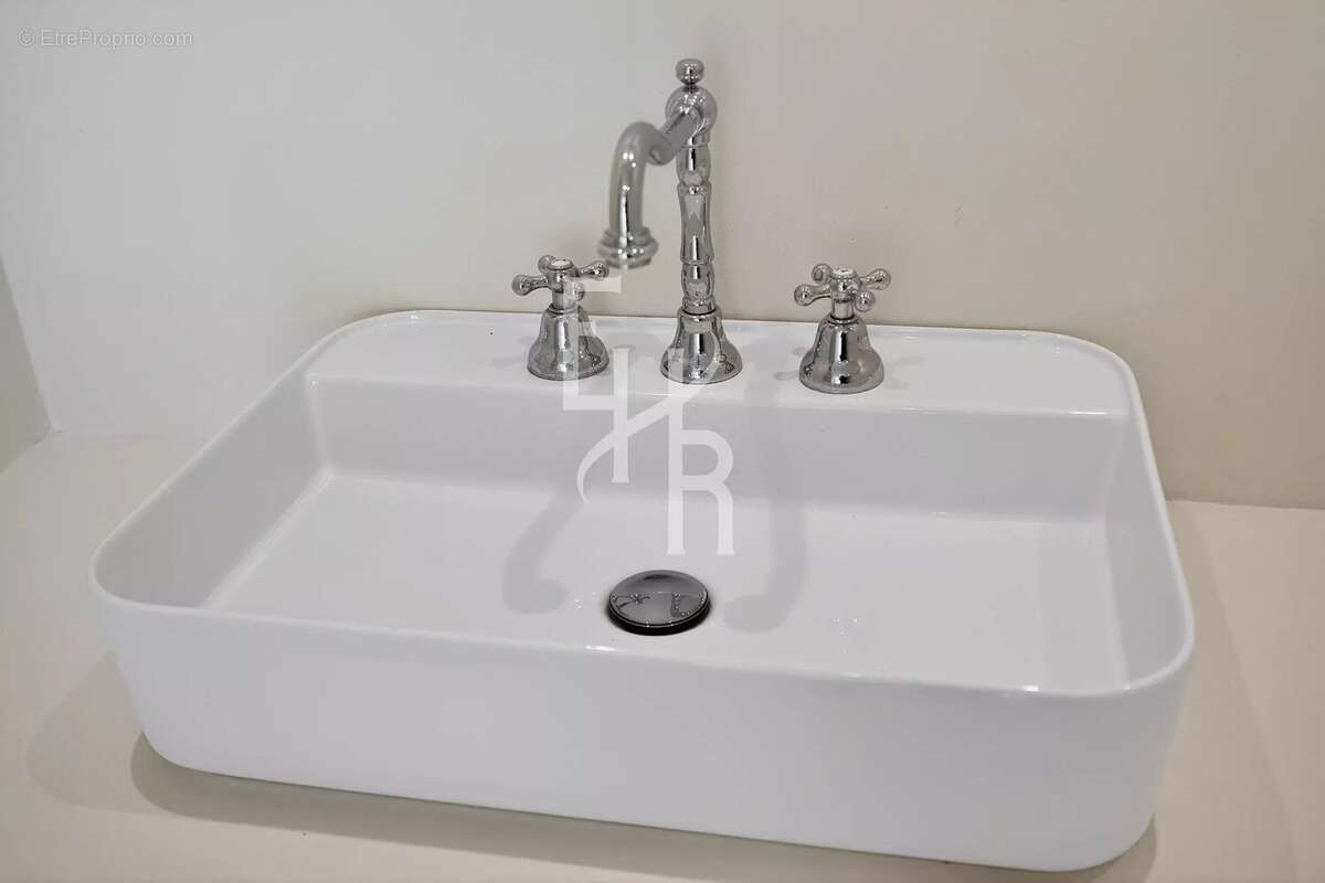 Appartement à MOUGINS