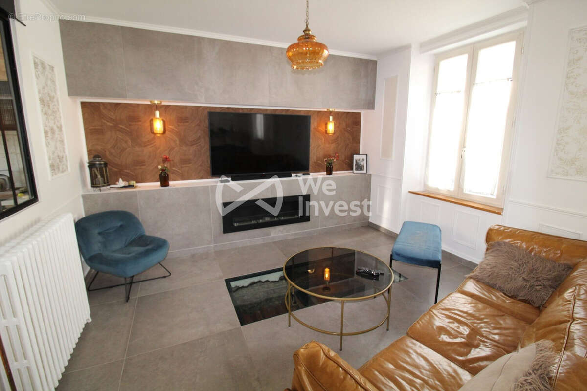 Maison à FAREMOUTIERS