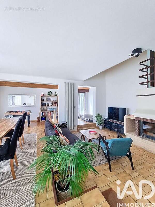 Photo 2 - Maison à COMBS-LA-VILLE