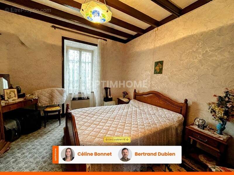 Maison à SAINT-JEAN-DES-OLLIERES