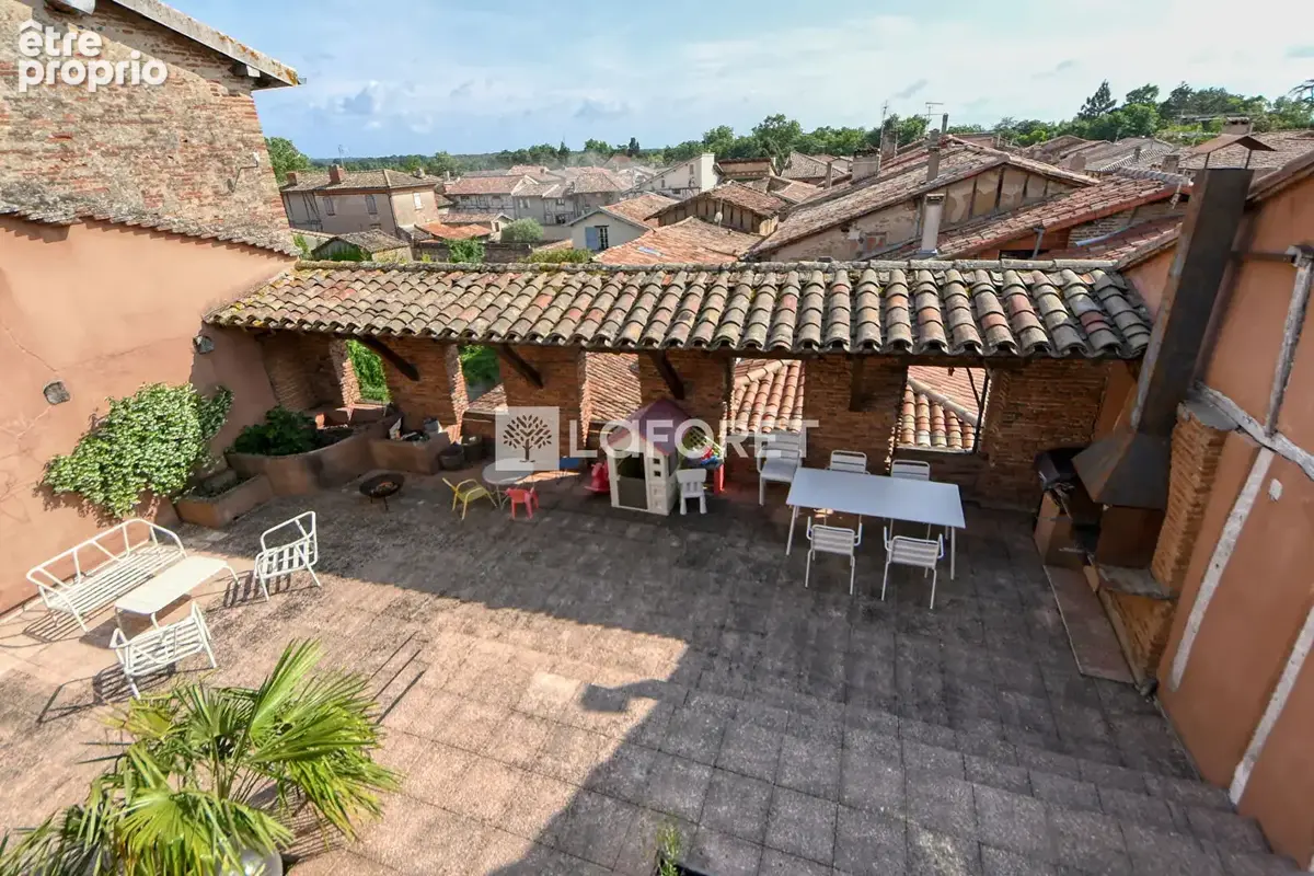 Propriété d'exception avec terrasse et vue sur les toits de Lisle-sur-Tarn - photo 3
