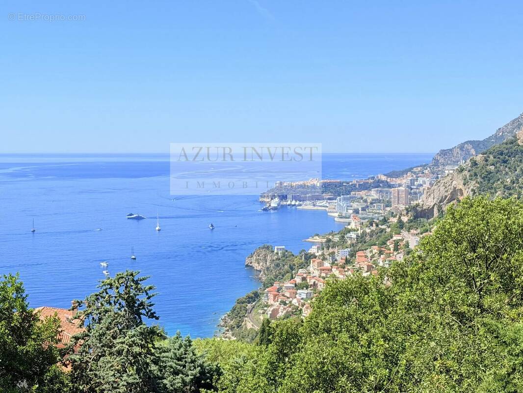Appartement à ROQUEBRUNE-CAP-MARTIN
