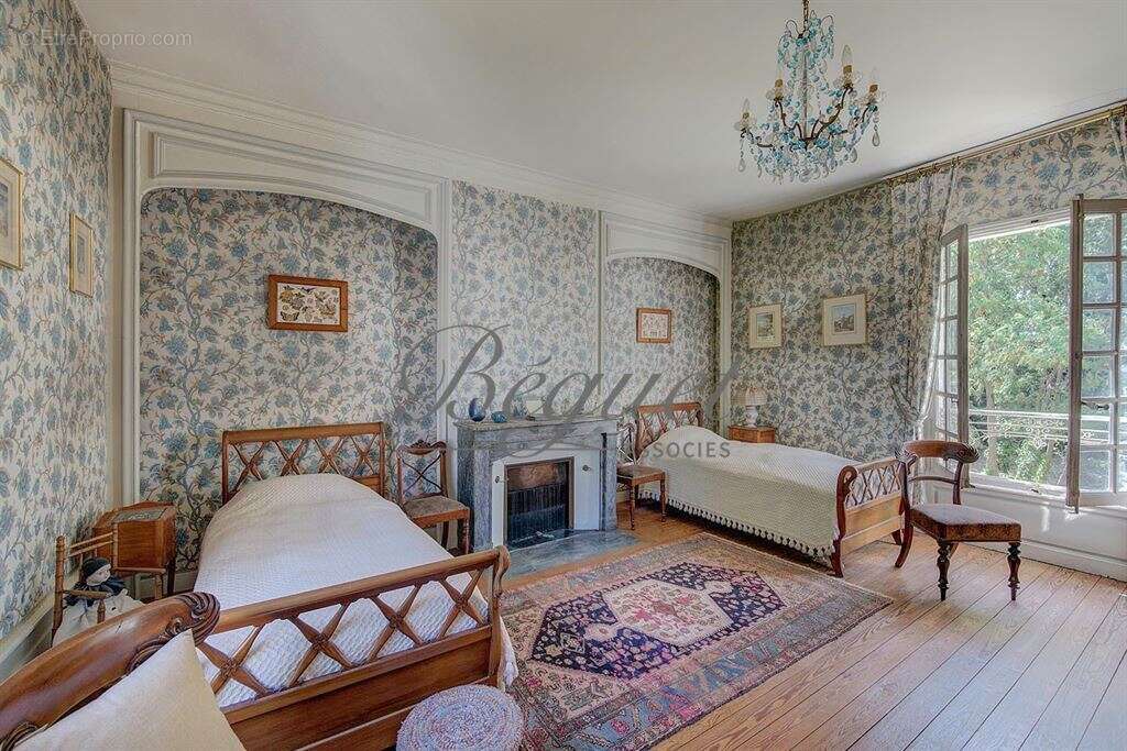 Maison à JOUE-LES-TOURS