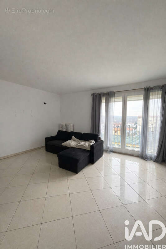 Photo 2 - Appartement à CLOUANGE