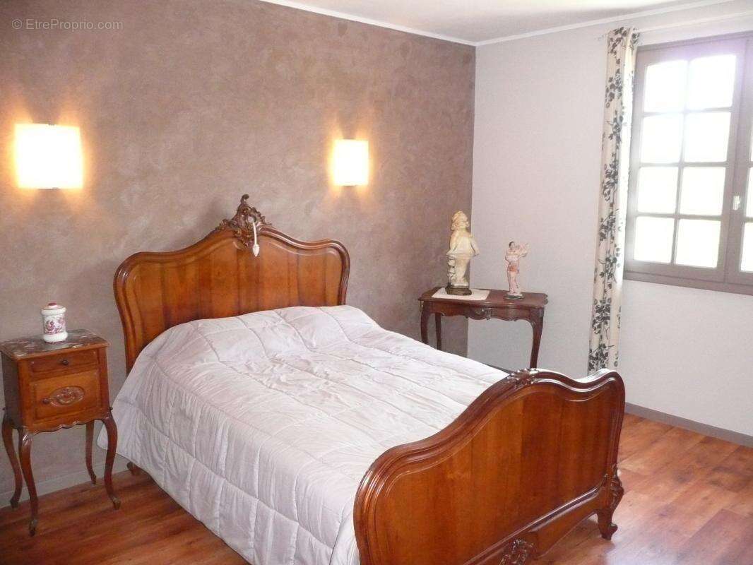 Maison à VILLEFRANCHE-DE-ROUERGUE