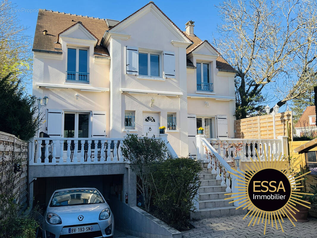 Maison à ROCQUENCOURT