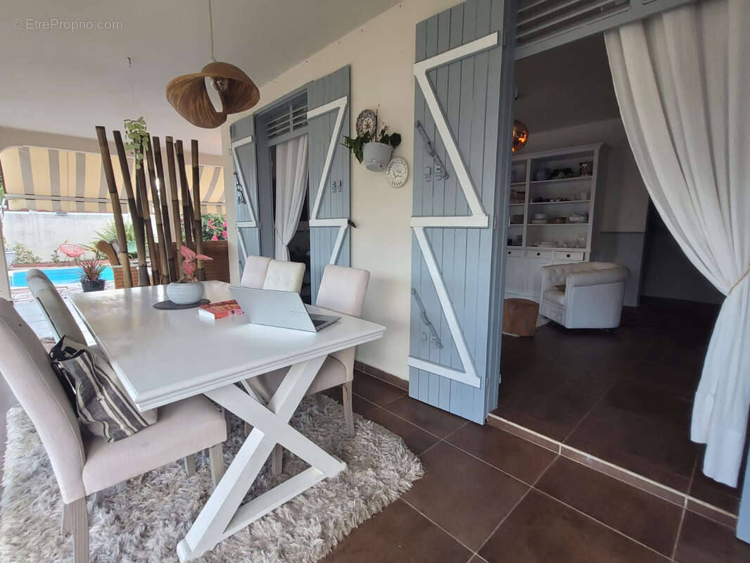 Maison à SAINTE-ANNE