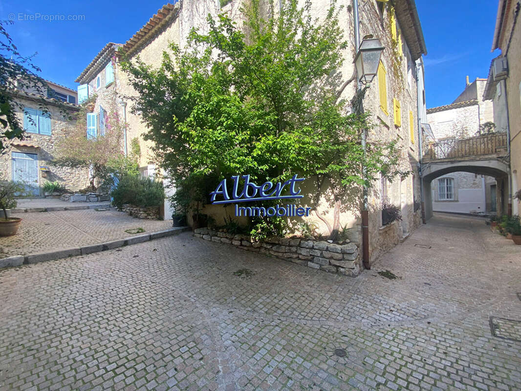 Appartement à LE CASTELLET