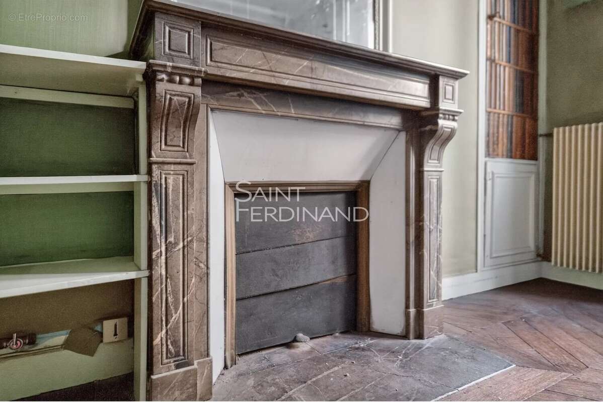 Appartement à PARIS-4E