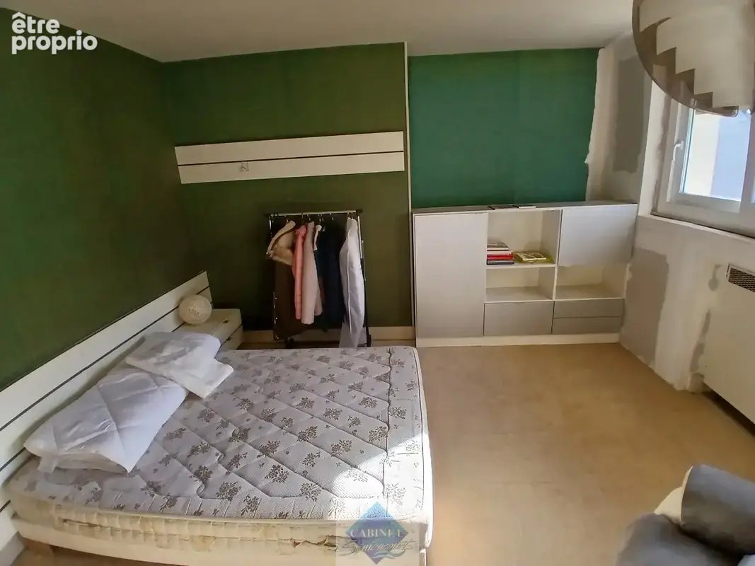 Maison familiale de 127 m2 sur un terrain arboré de 980 m2 - photo 6