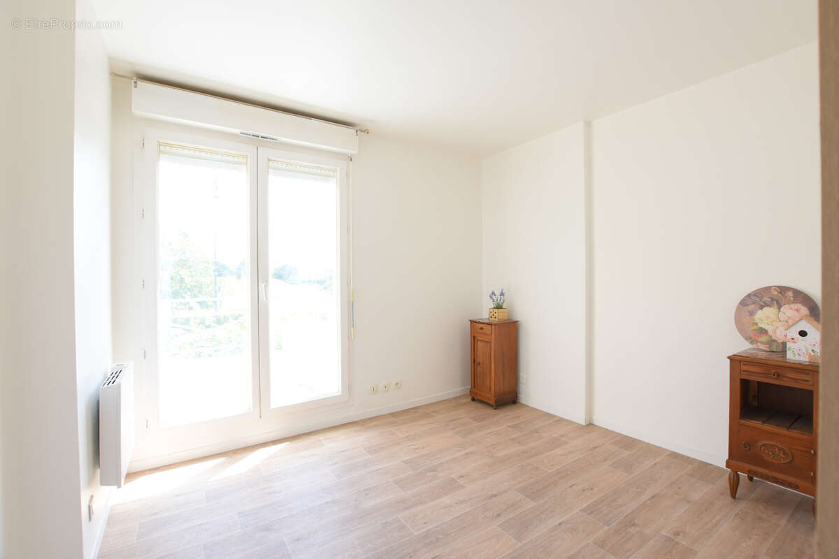 Appartement à LE PERRAY-EN-YVELINES
