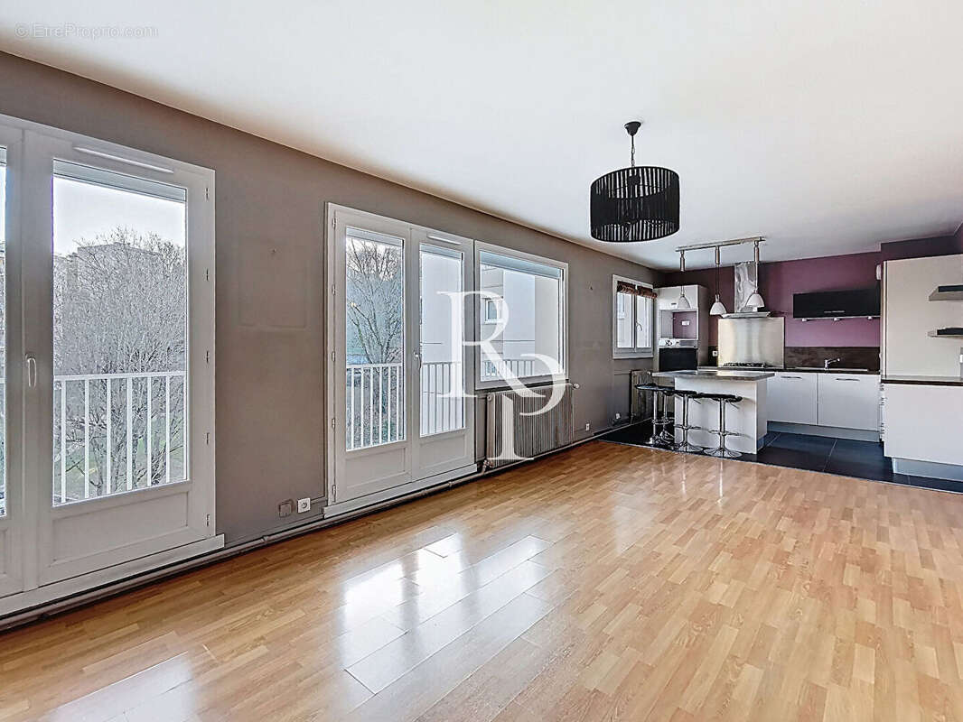 Appartement à TASSIN-LA-DEMI-LUNE