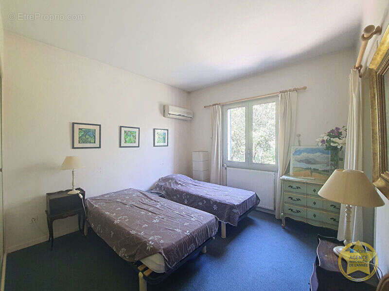 Maison à SAUVETERRE