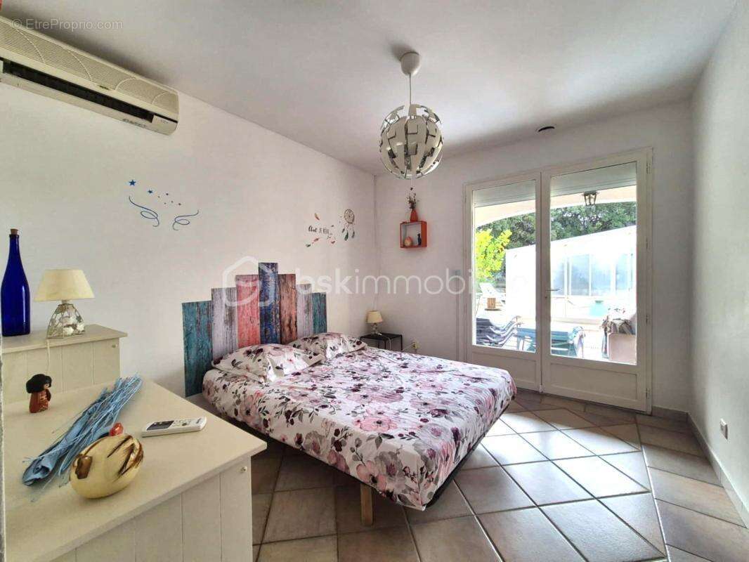 Villa de plain-pied & 3 studios indépendants – Un domaine qui s'autofinance - photo 13
