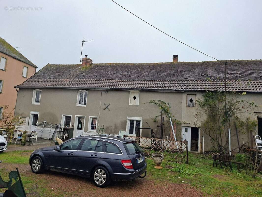 Maison à BOIS-SAINTE-MARIE