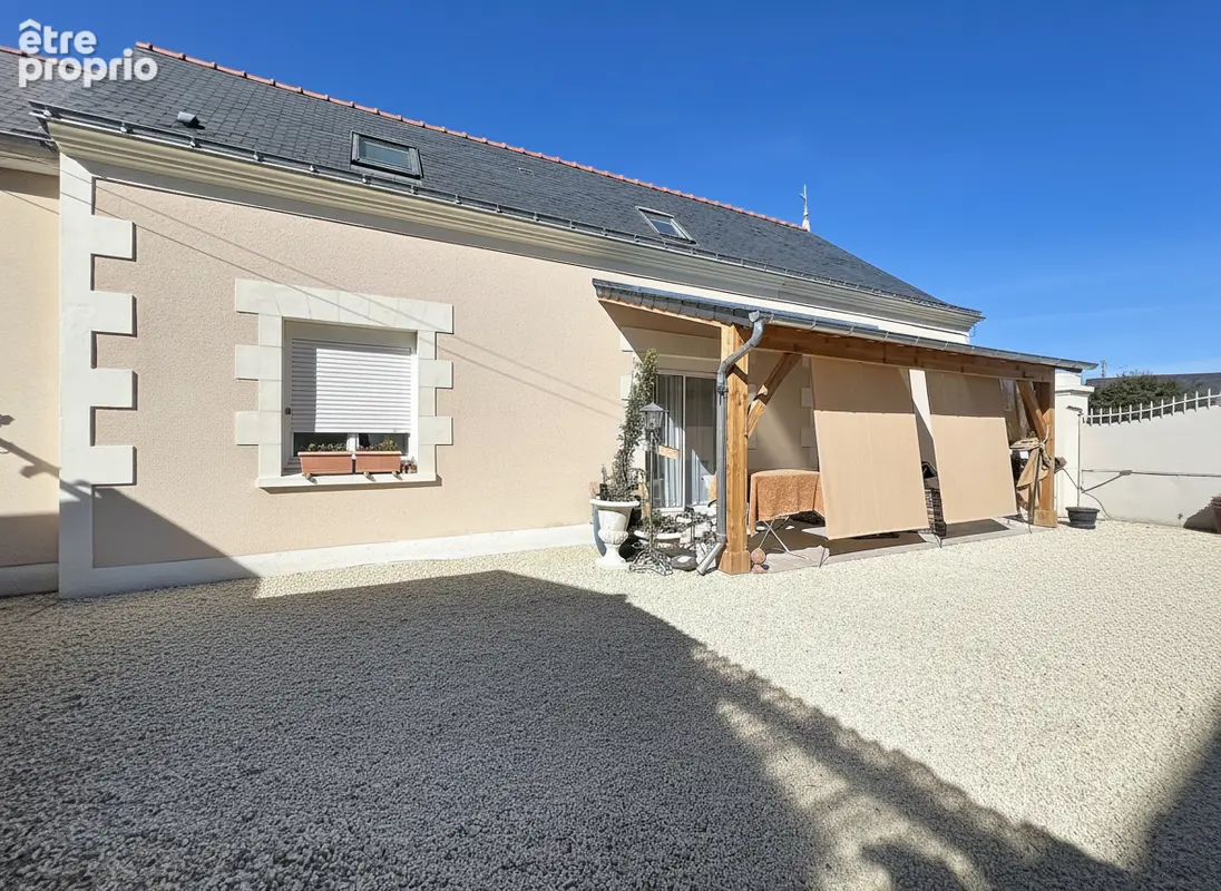 Photo Maison à Louresse-Rochemenier au prix de 296 500€